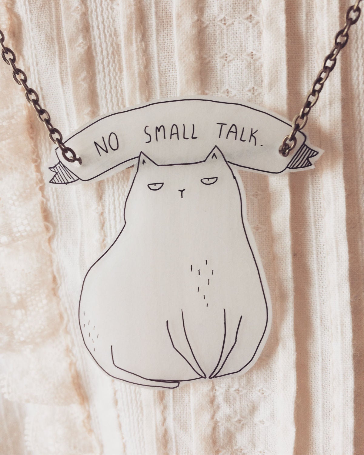 Wisiorek Kot - No Small Talk